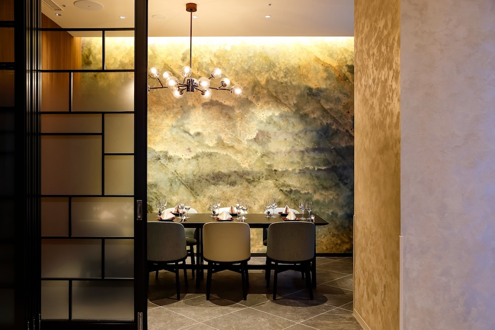 Miyako City Osaka Hommachi 52/61