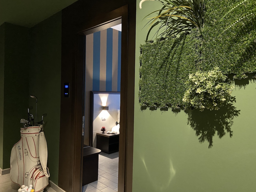 AV Hotel Milano 4/55