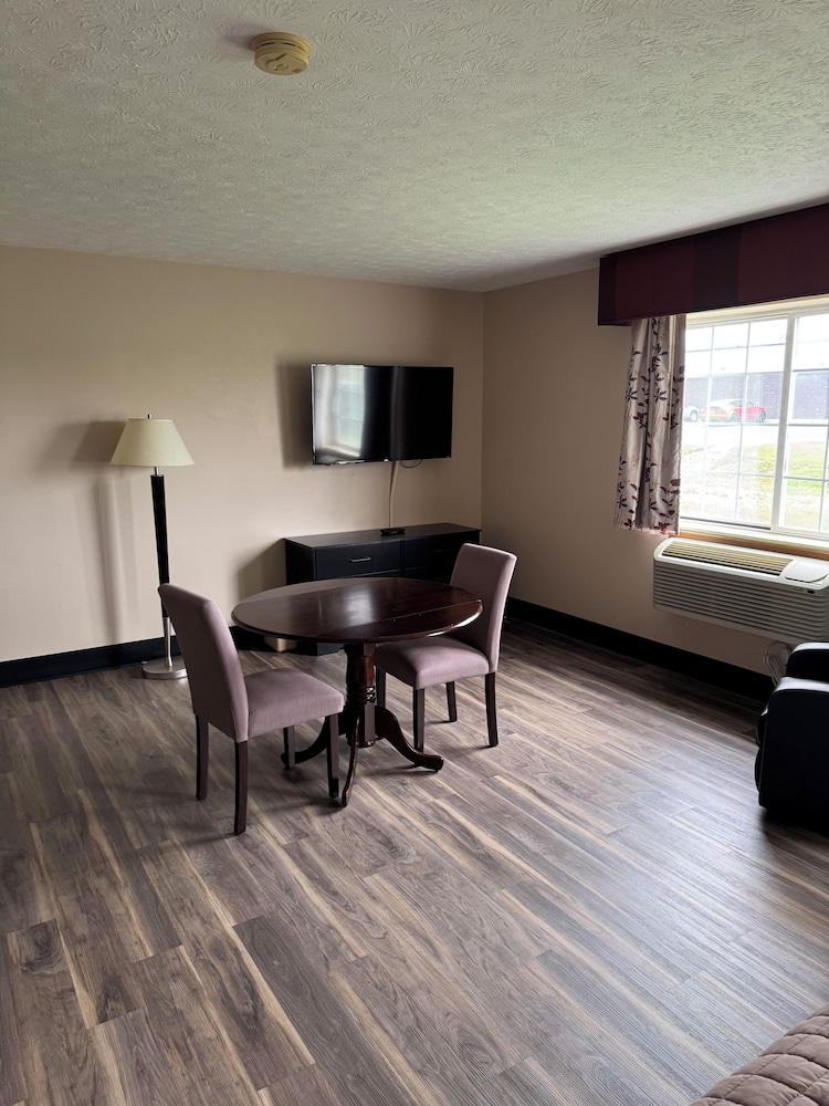 The Woodridge Inn 42/51