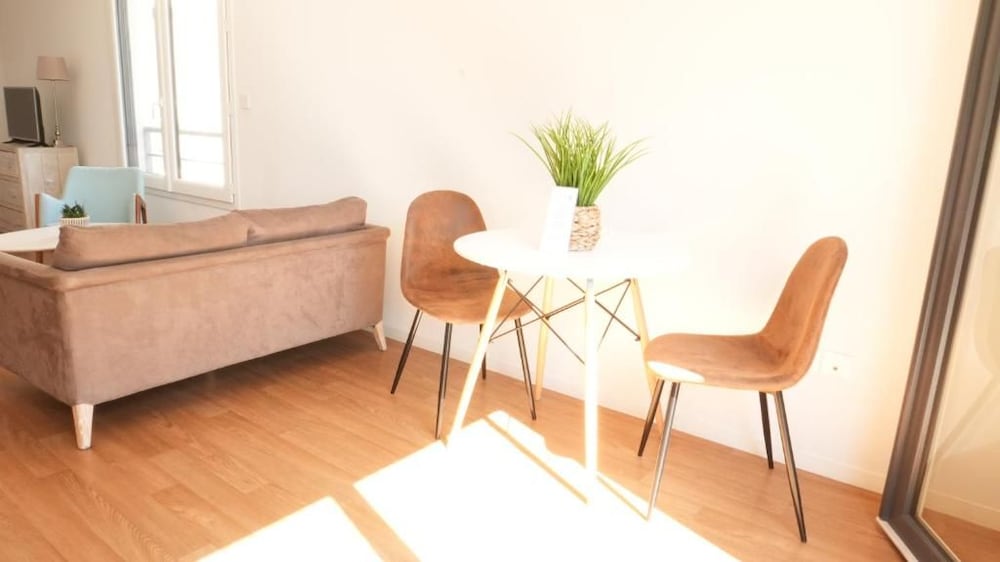 Zenao Appart'hotel Nevers 46/63