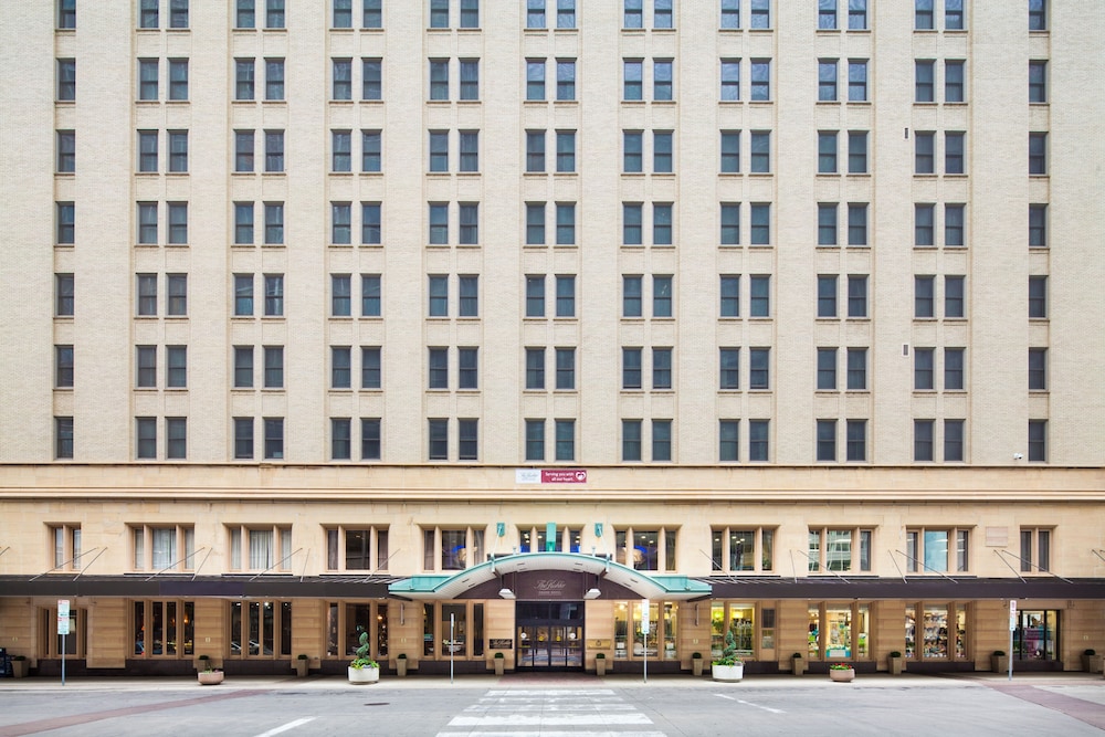 Kahler Grand Hotel 3/63