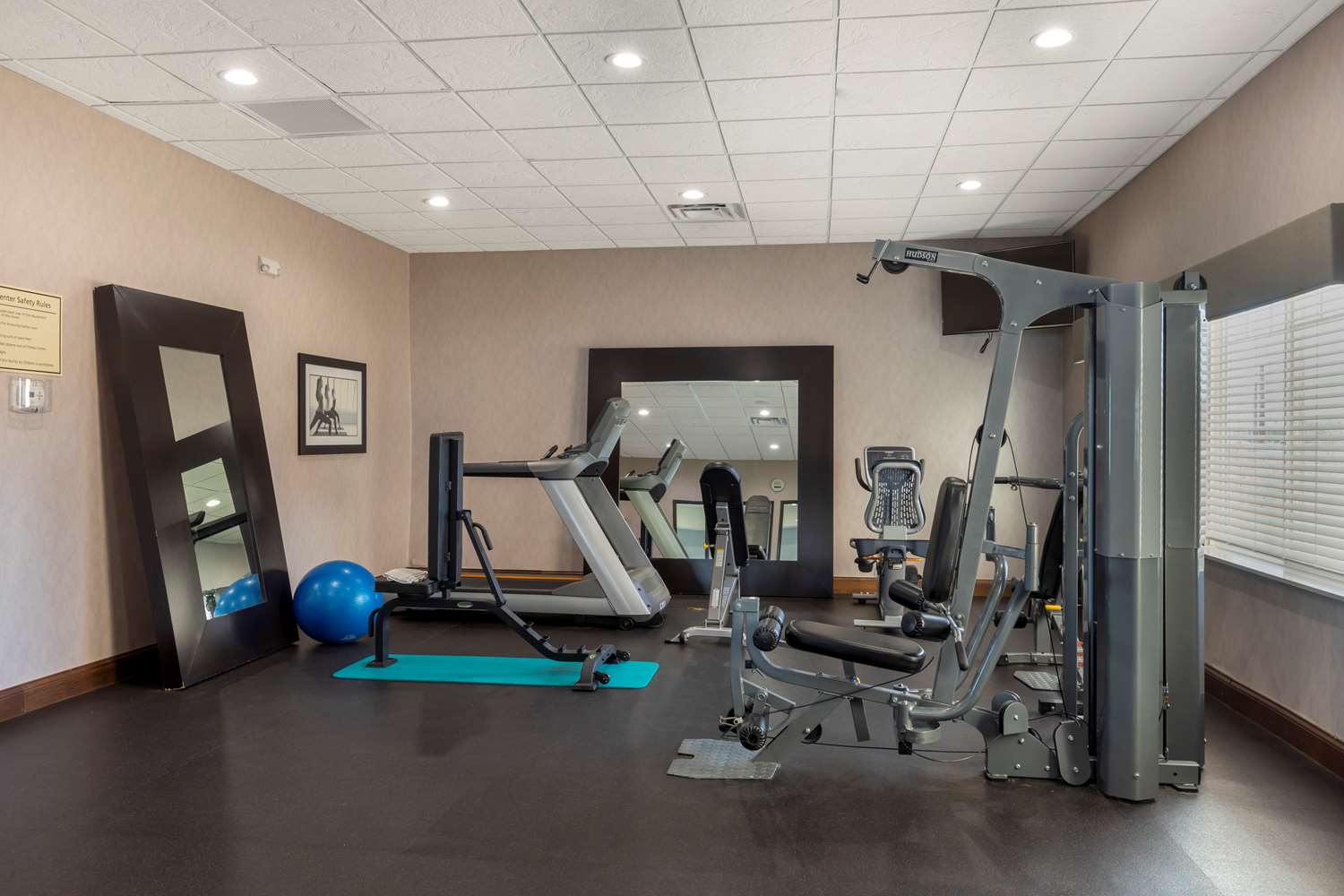 Best Western Plus Fort Stockton Hotel 22/35