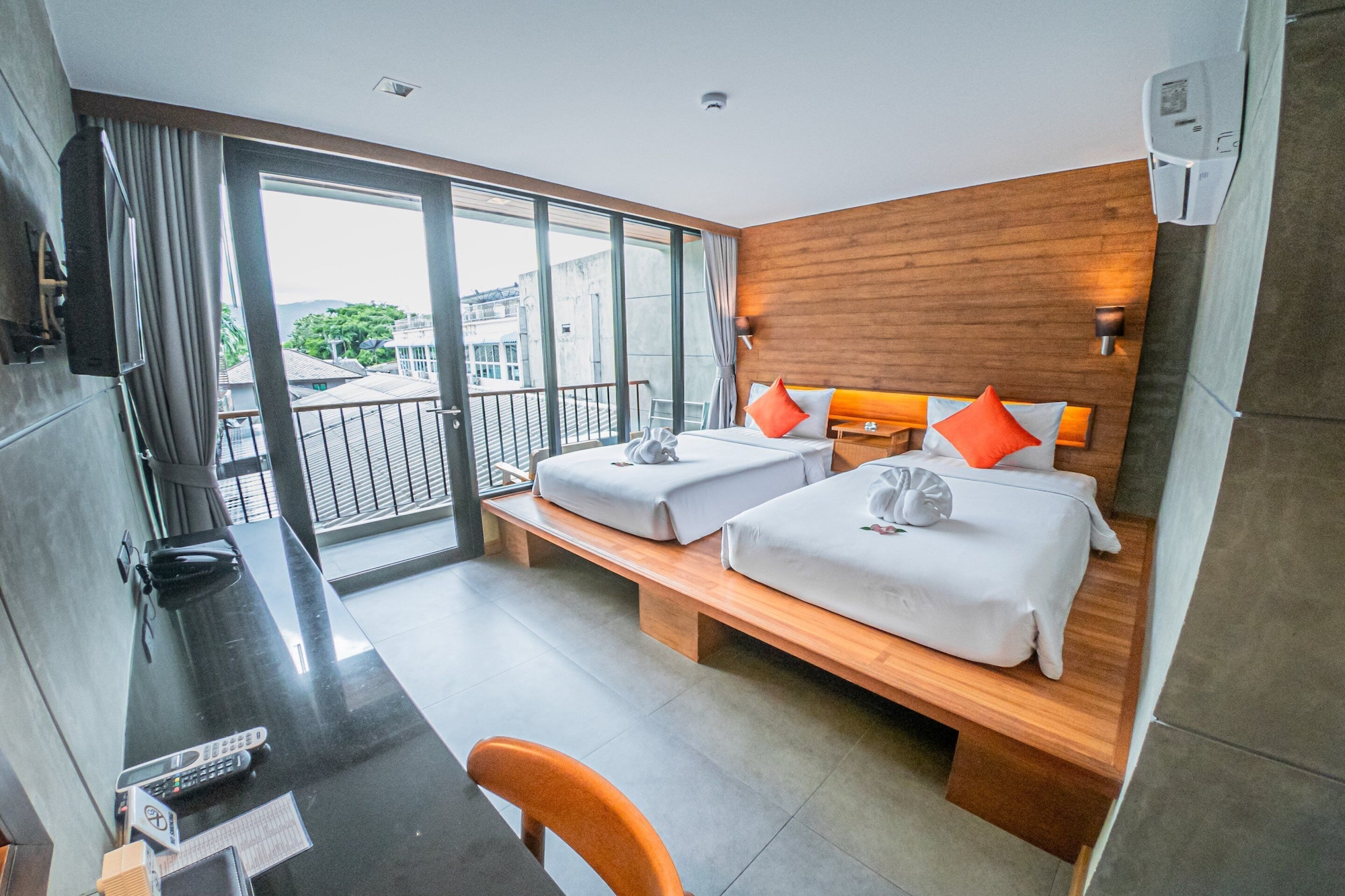STANDARD, DOUBLE BED, NO BALCONY