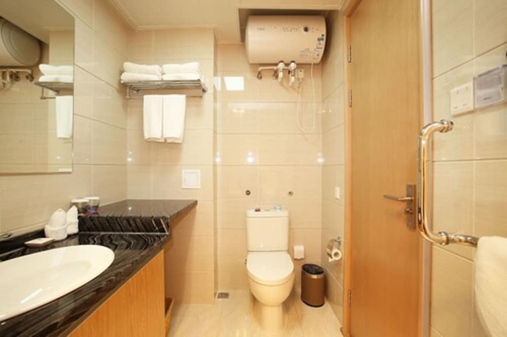 Yantai Tianma Argyle Suites 67/70