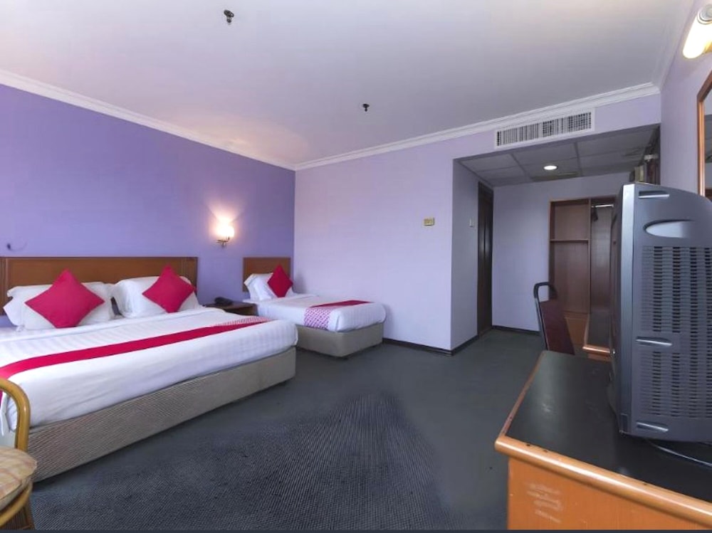 OYO 473 Comfort Hotel 2 42/55