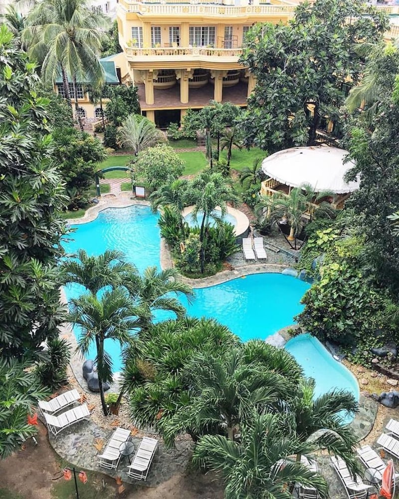 Paradise Garden Resort Hotel and Convention Center 46/50