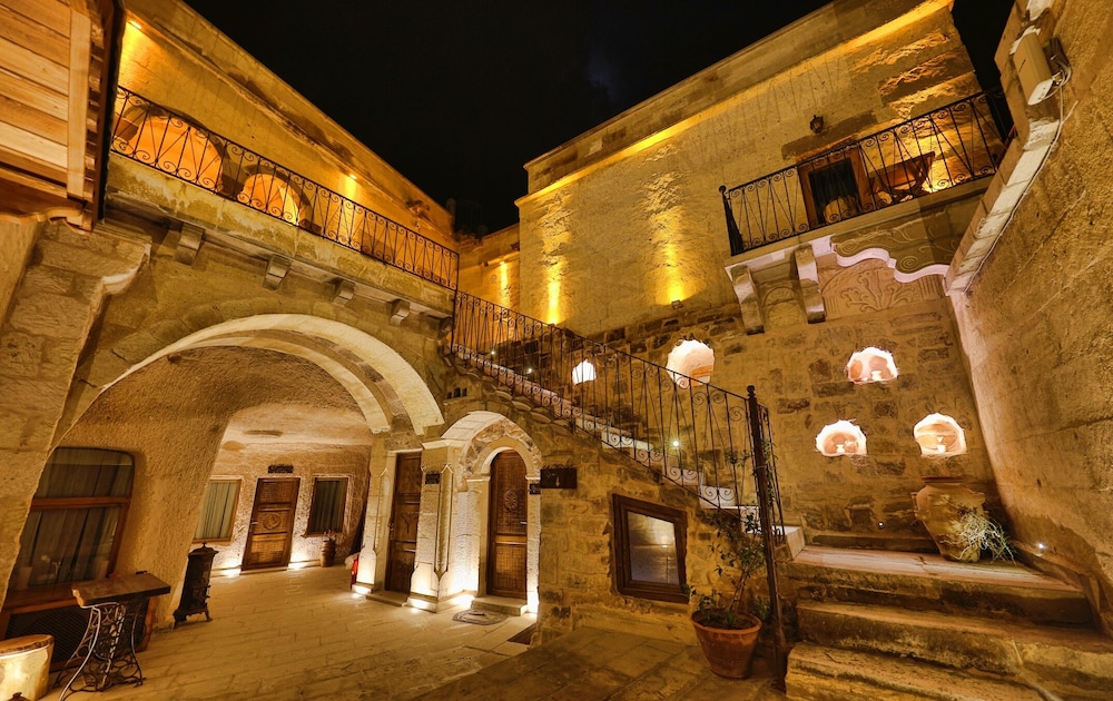 Eyes Of Cappadocia Cave Hotel 3/81