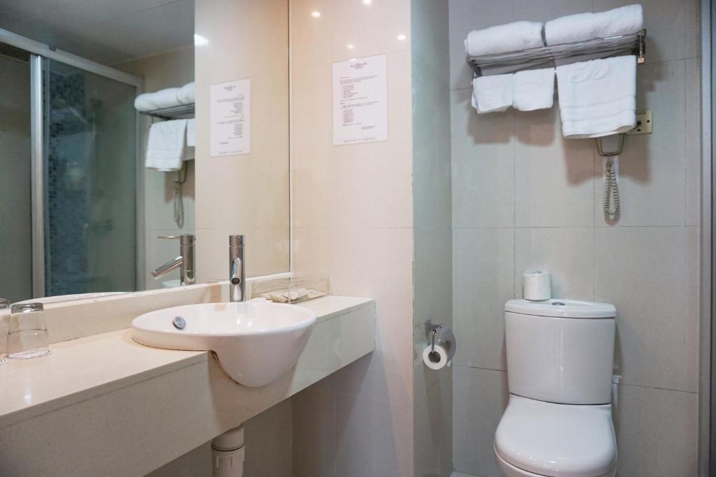 HOTEL BENITO 29/33