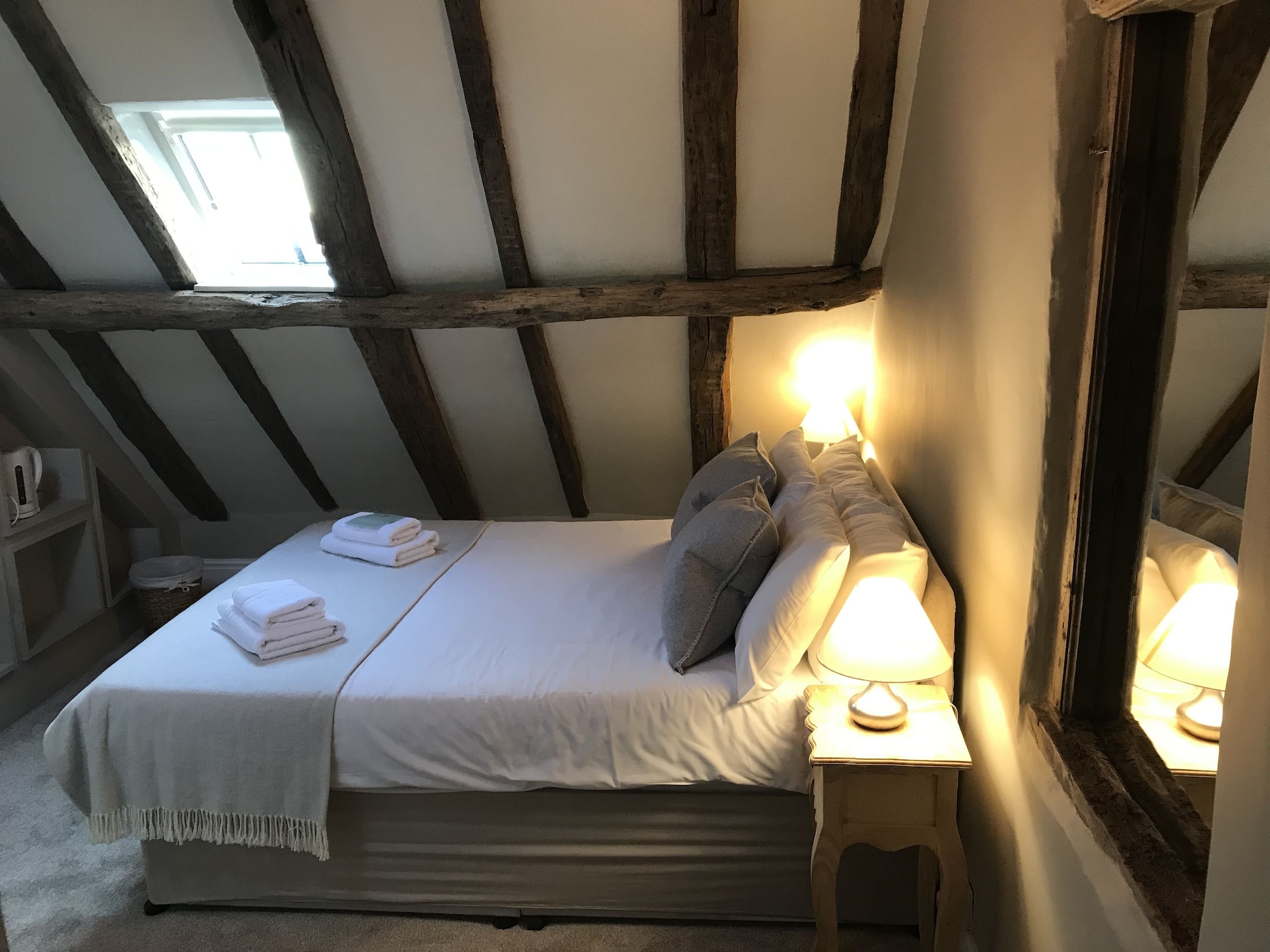 BASIC, DOUBLE BED