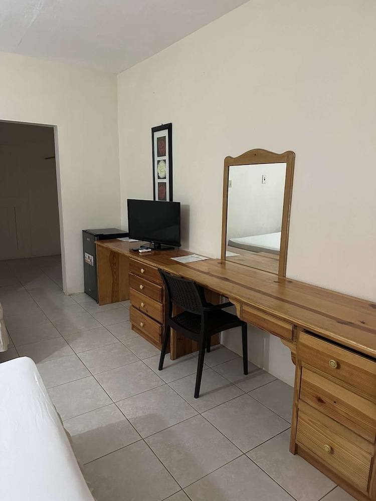 Fun Holiday Beach Resort 15/73