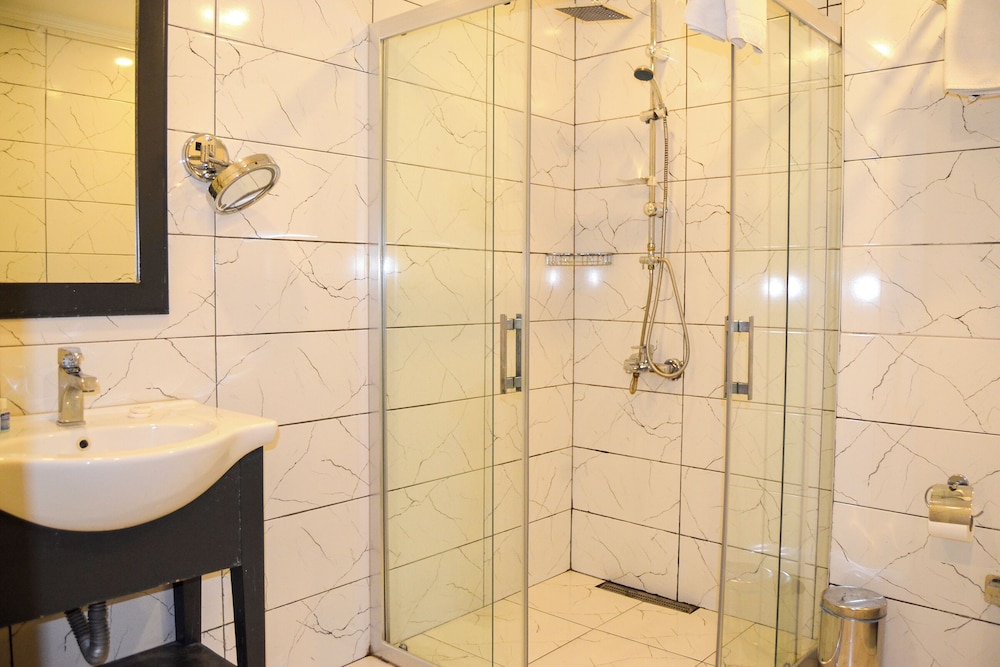 غرفة عائلية بسرير مزدوج مع أريكة، AKKAN LUXURY HOTEL 8/8