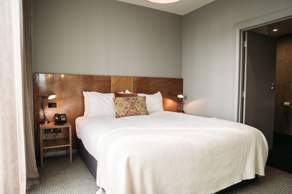 Henry, Suite, 2 King Beds