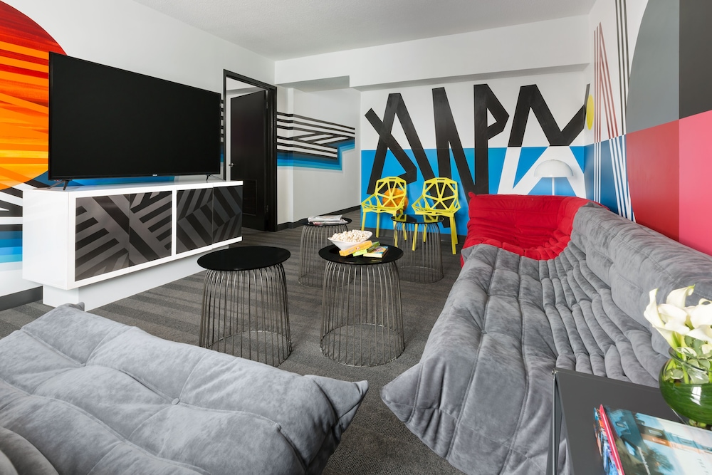 Studio Allston 44/71