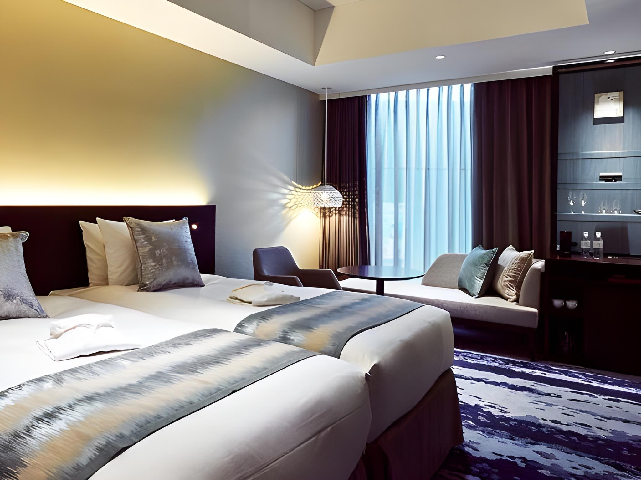Hollywood, Classy, Twin Beds