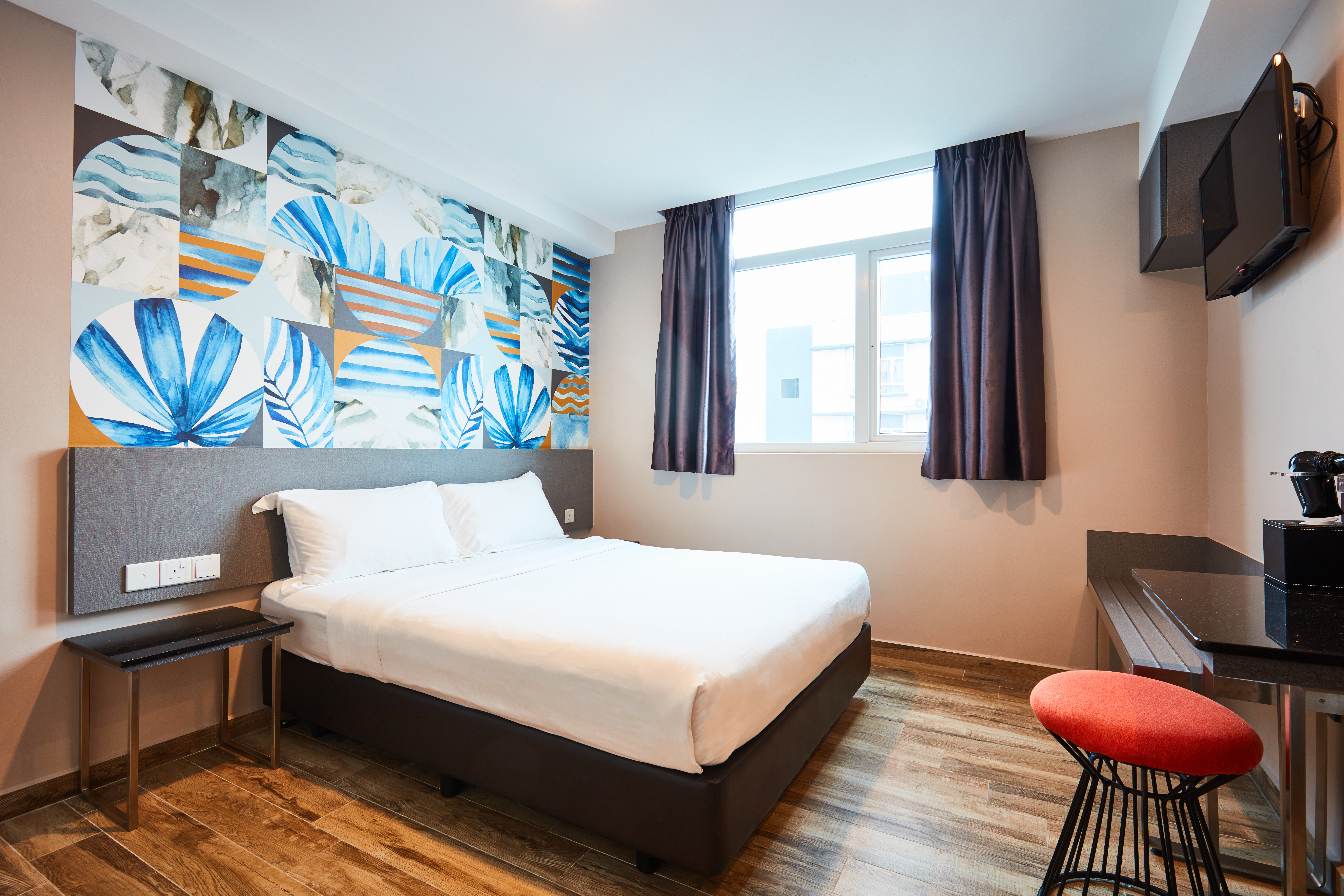 SUPERIOR, 1 DOUBLE AND 1 SINGLE BED