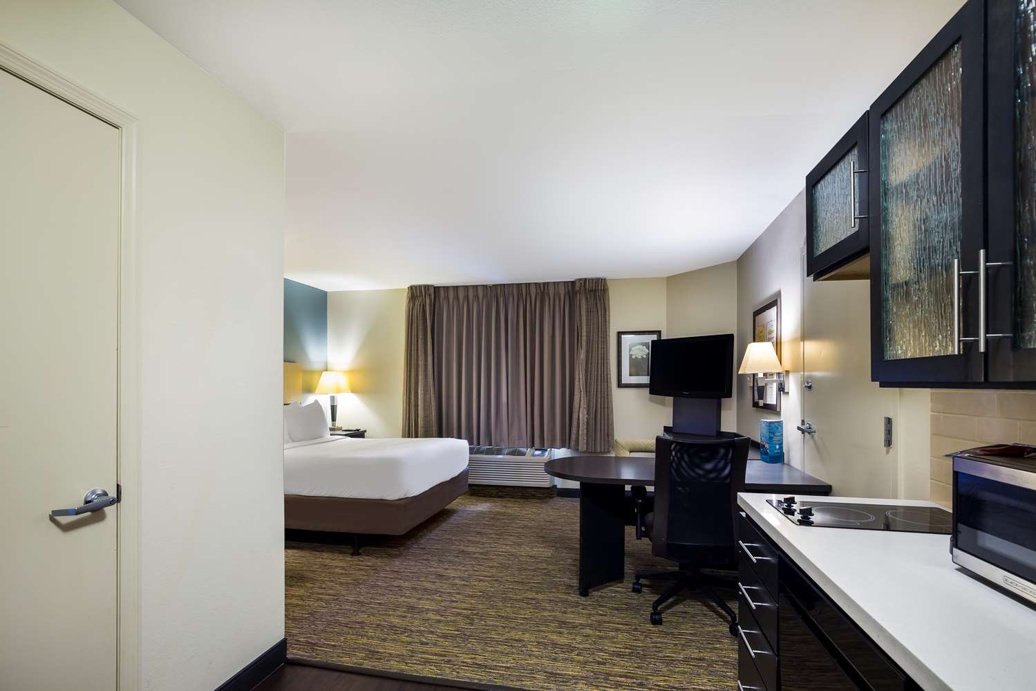 Sonesta Simply Suites St Louis Earth City 15/35