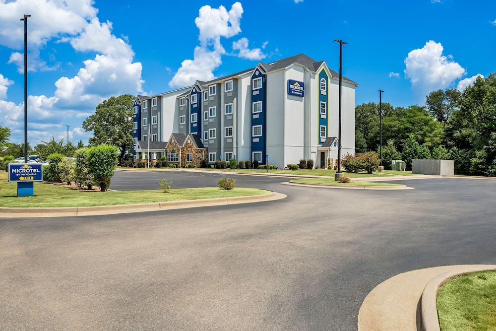 Microtel Inn & Suites by Wyndham Searcy 44/50