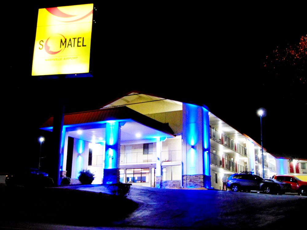 Somatel Nashville Airport Hotel 9/49