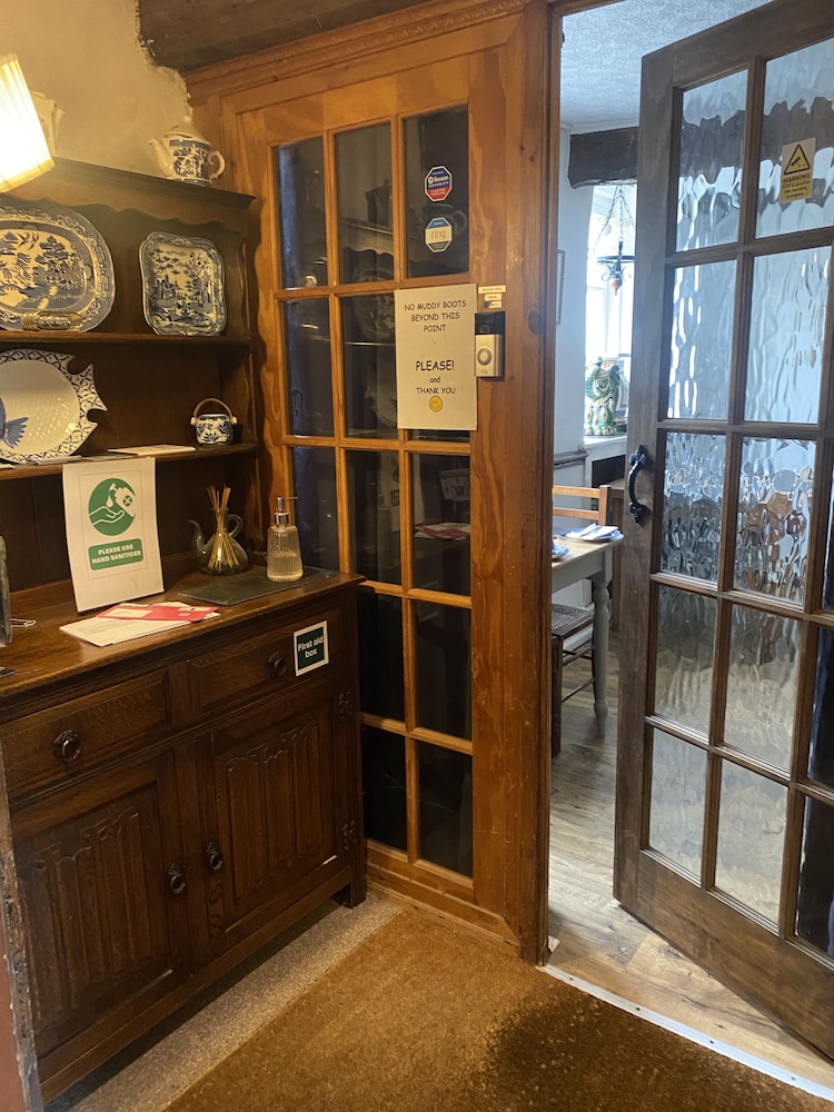 Borderers Guesthouse 3/31