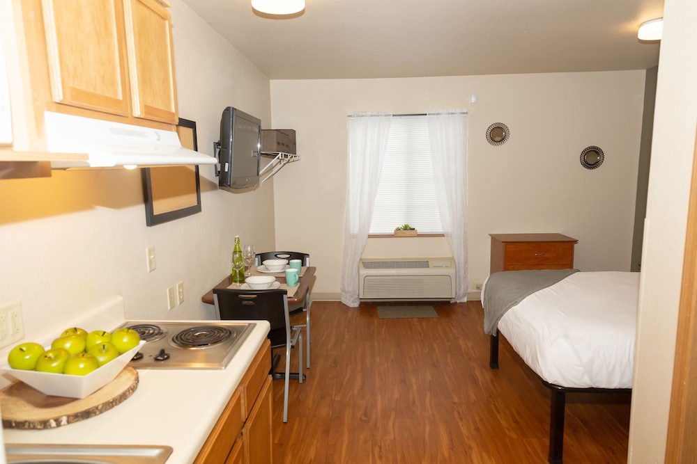 Siegel Select Alexandria (Ex Sun Suites Of Alexandria) 10/23