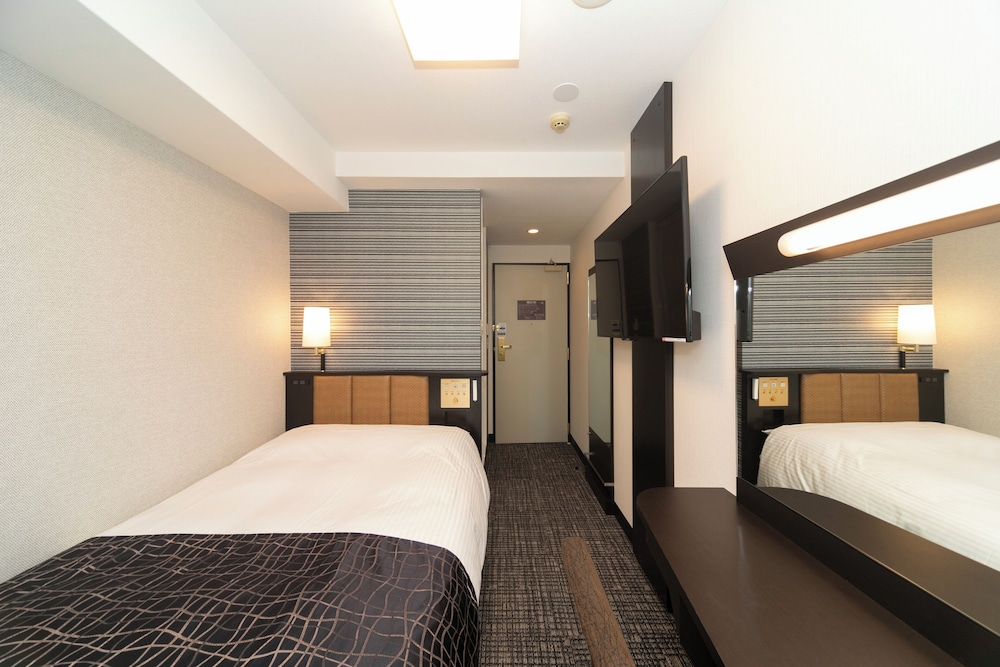 ROOM, LARGE SINGLE BED