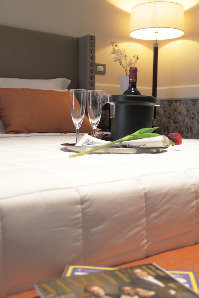 Fragrance St Peter Hotel 58/70