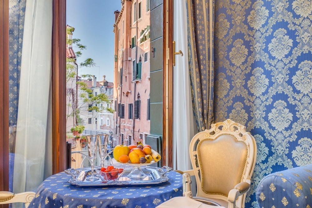 Residenza Veneziana 8/21