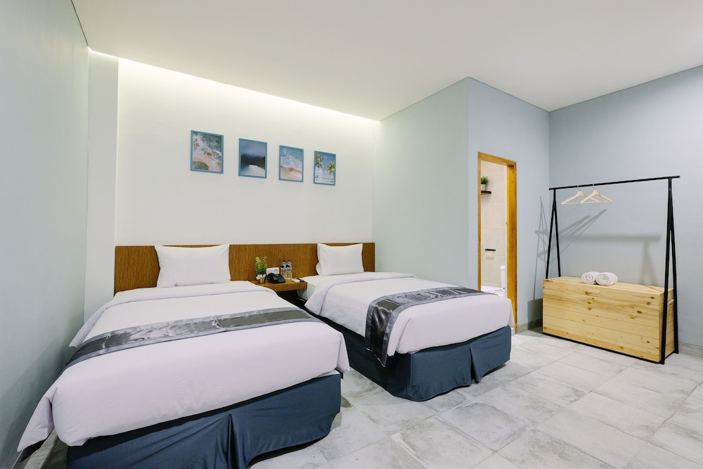 Lopi Hotel 16/36