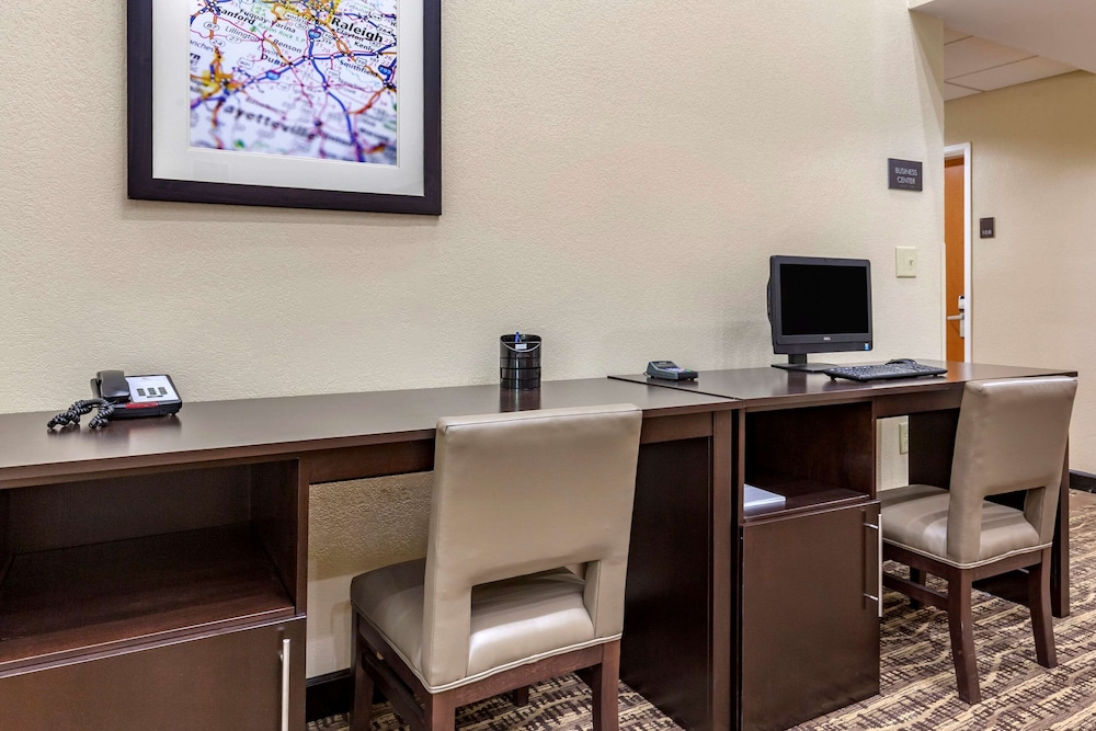 Comfort Suites Clayton Garner 26/31