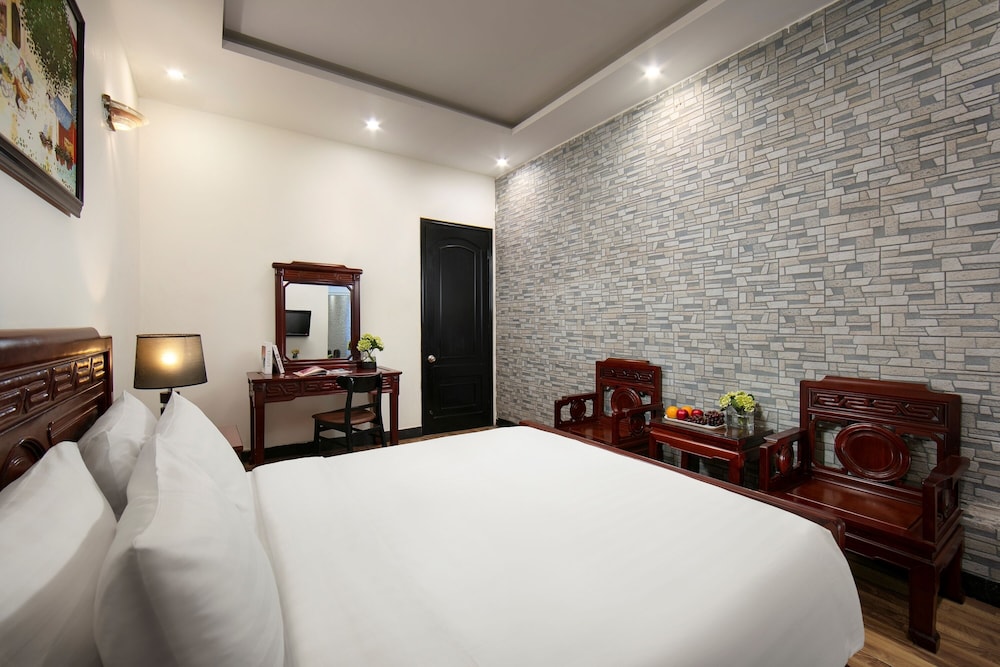 Bonjour Hanoi Hotel 12/27