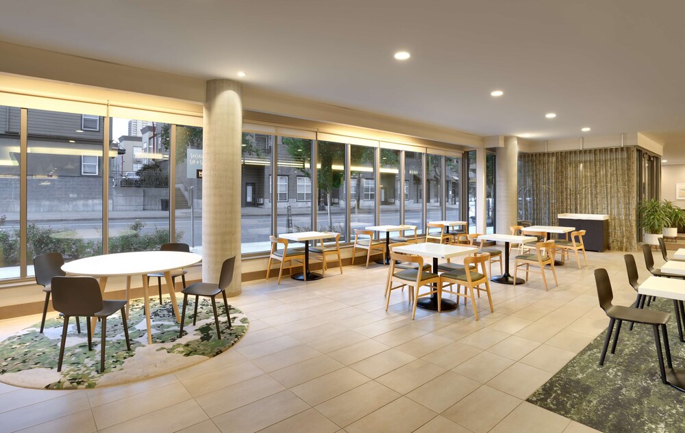 Hyatt House Portland/Downtown 51/66