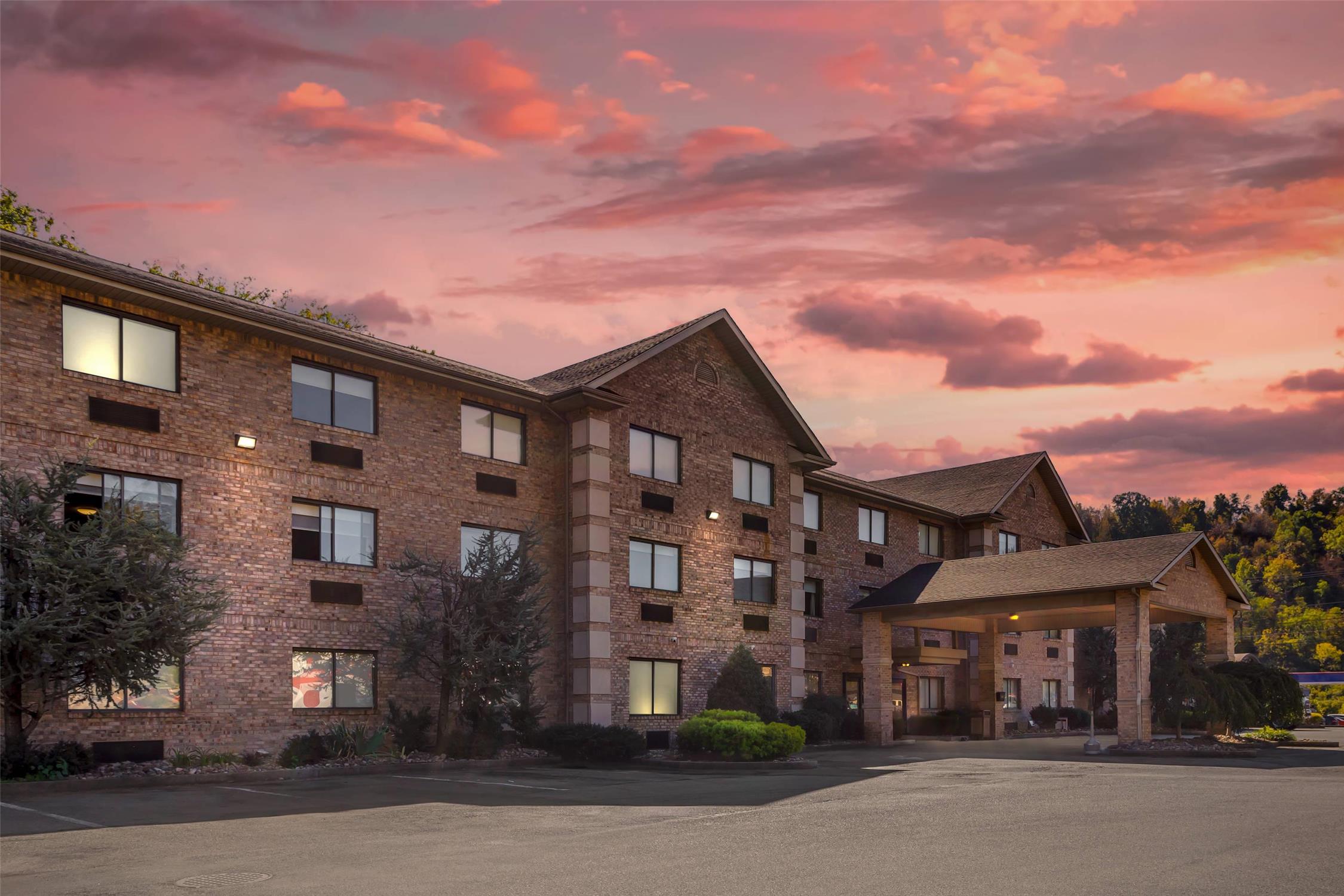 Comfort Inn Huntington Near University Area 2/48