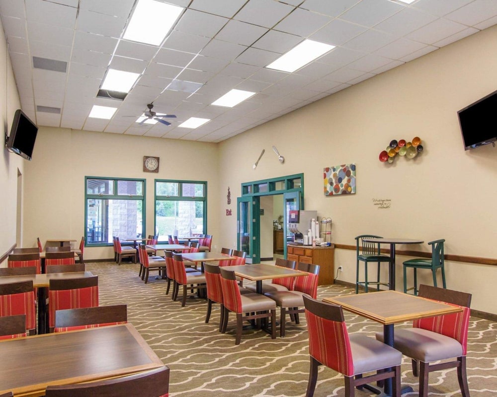 Comfort Inn & Suites Deadwood 35/50