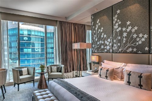 Superior, King Bed, City View