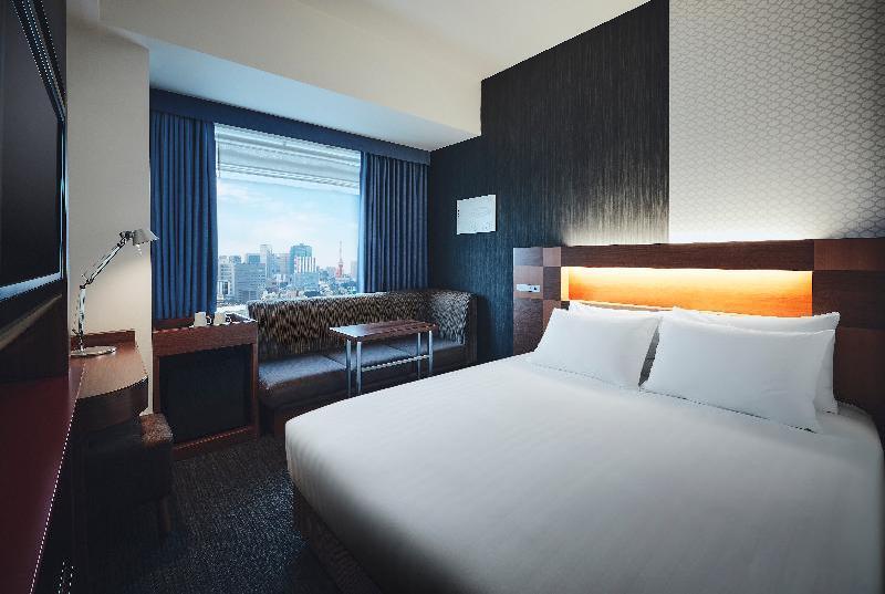 City, Queen Bed
