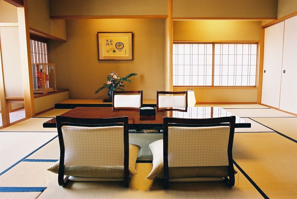 Hotel Wakamizu 61/67