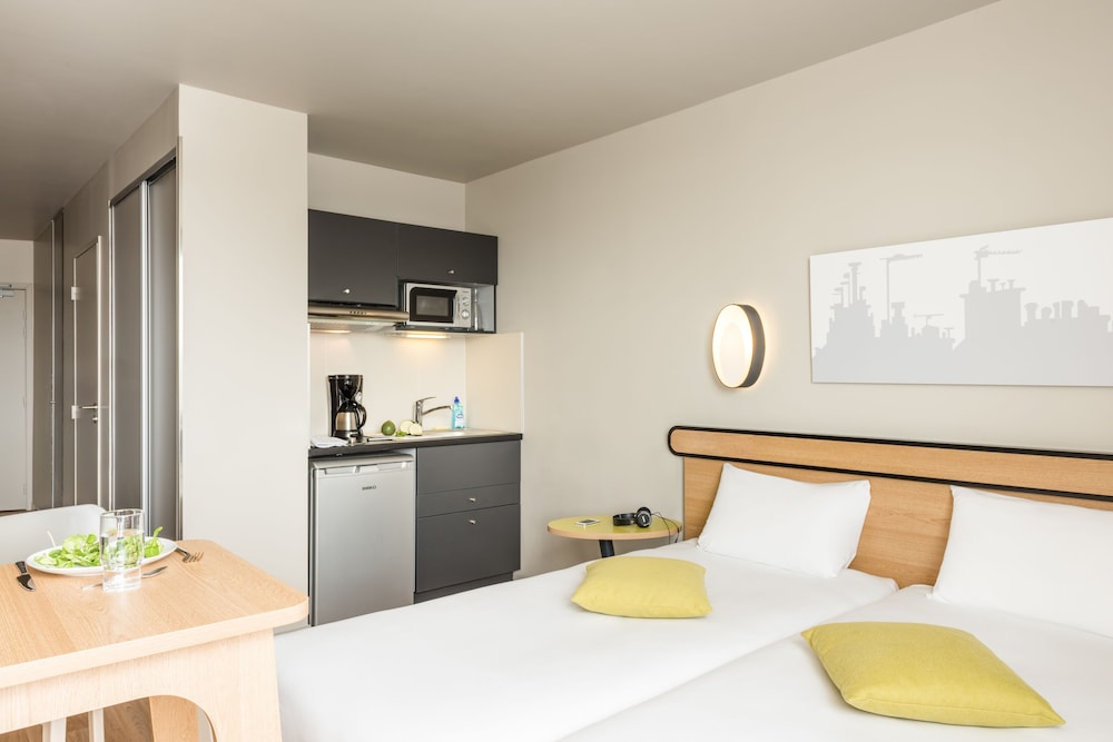 Aparthotel Adagio Access Paris Massy Gare Tgv 16/69