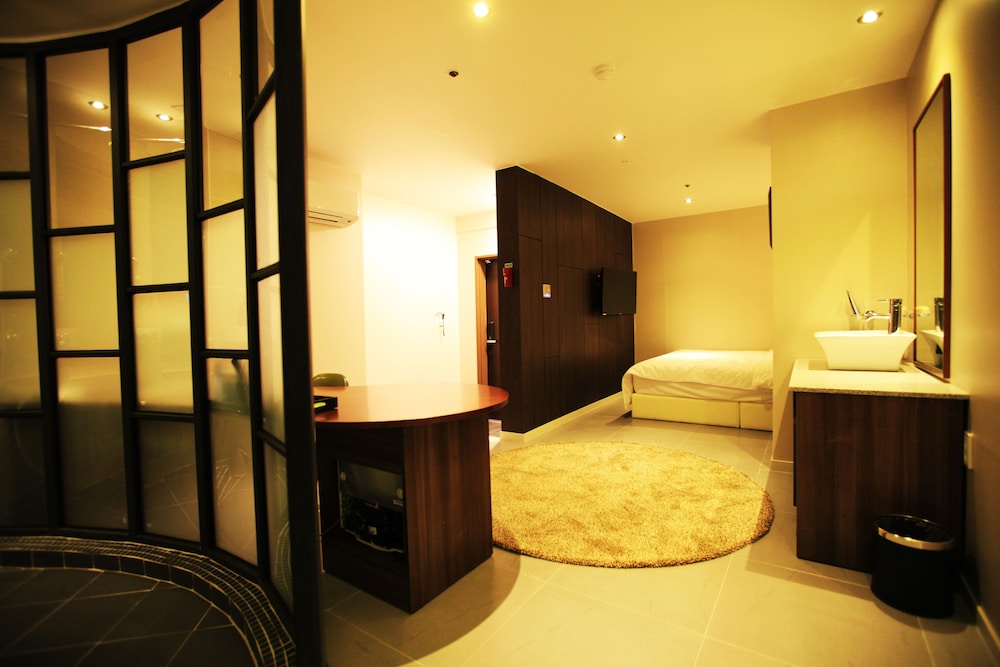 Hotel The Ann 31/41