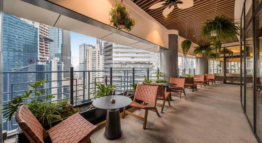 SSAW Boutique Hotel (Jiefangbei Hongya Cave Branch) 57/79