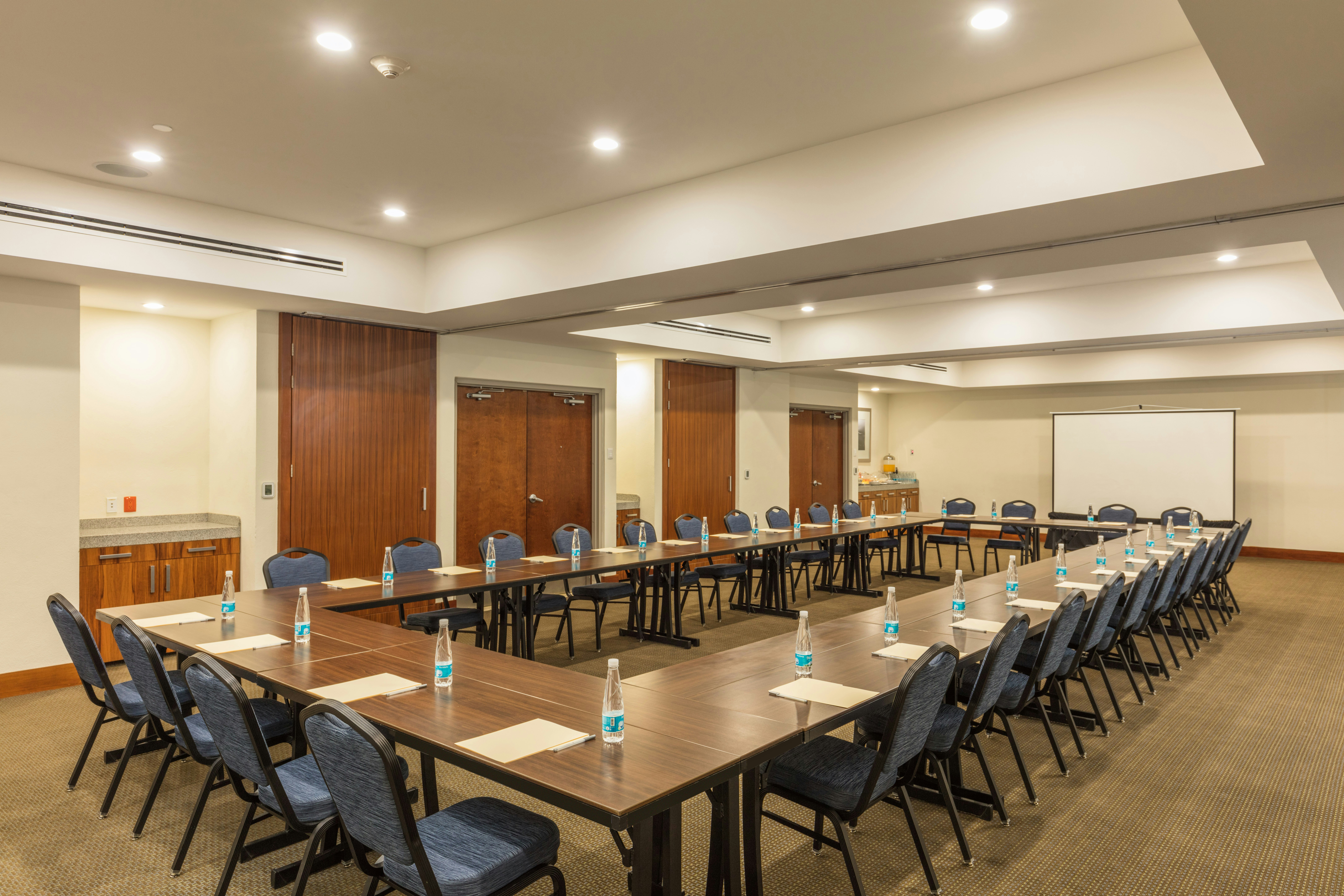 Hampton Inn and Suites by Hilton Los Cabos 44/55