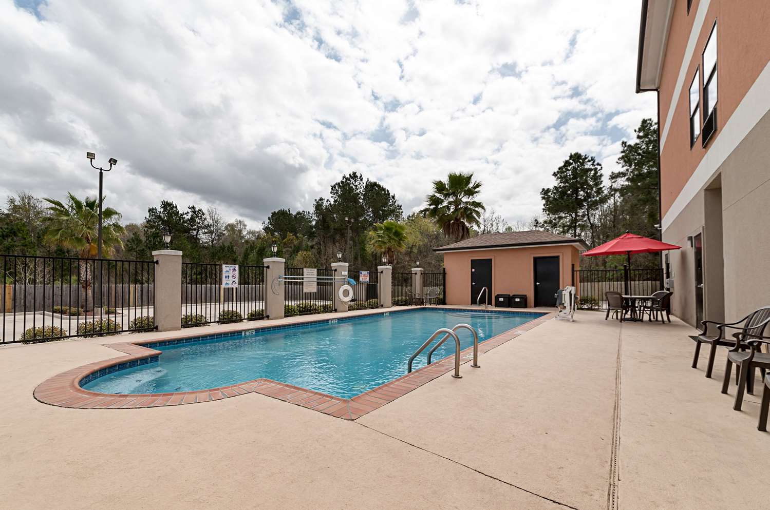 Comfort Suites Sulphur 56/56