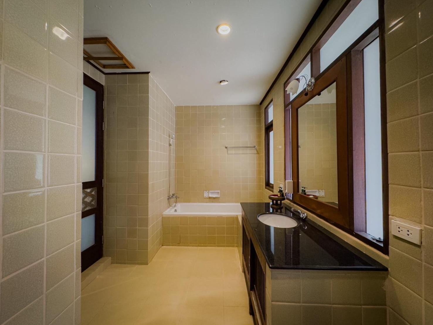 غرفة ديلوكس بسريرين منفصلين، Kooncharaburi Resort & Spa 4/4