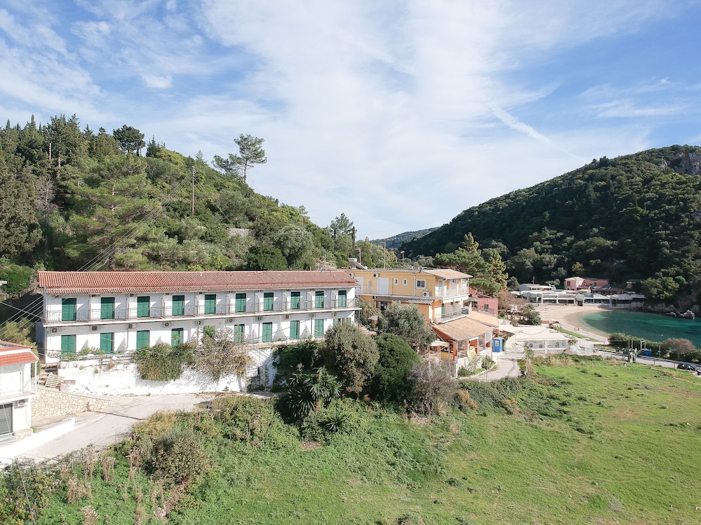Apollon Hotel 43/47