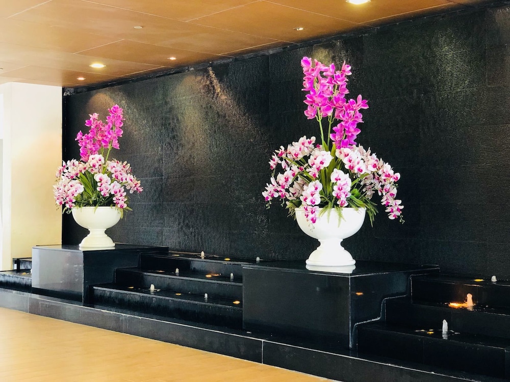Orchid Country Club 8/64