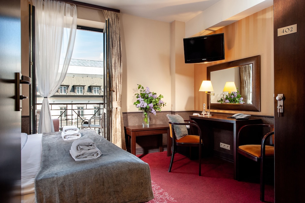 Hotel Wielopole 32/66