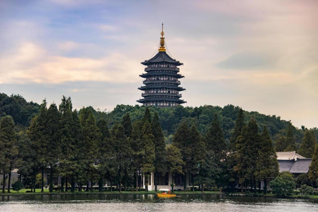 Hangzhou Xihu Tea Villa 73/79