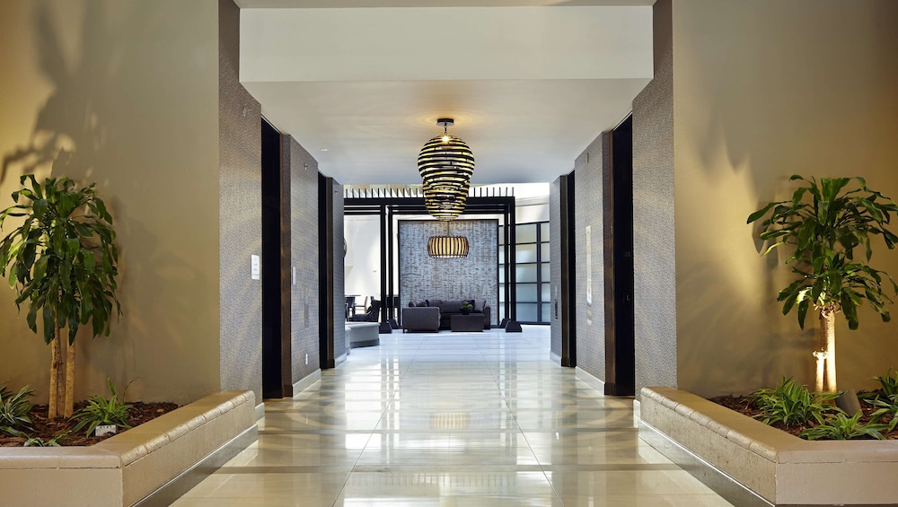 Embassy Suites By Hilton Crystal City National Airport 6/65