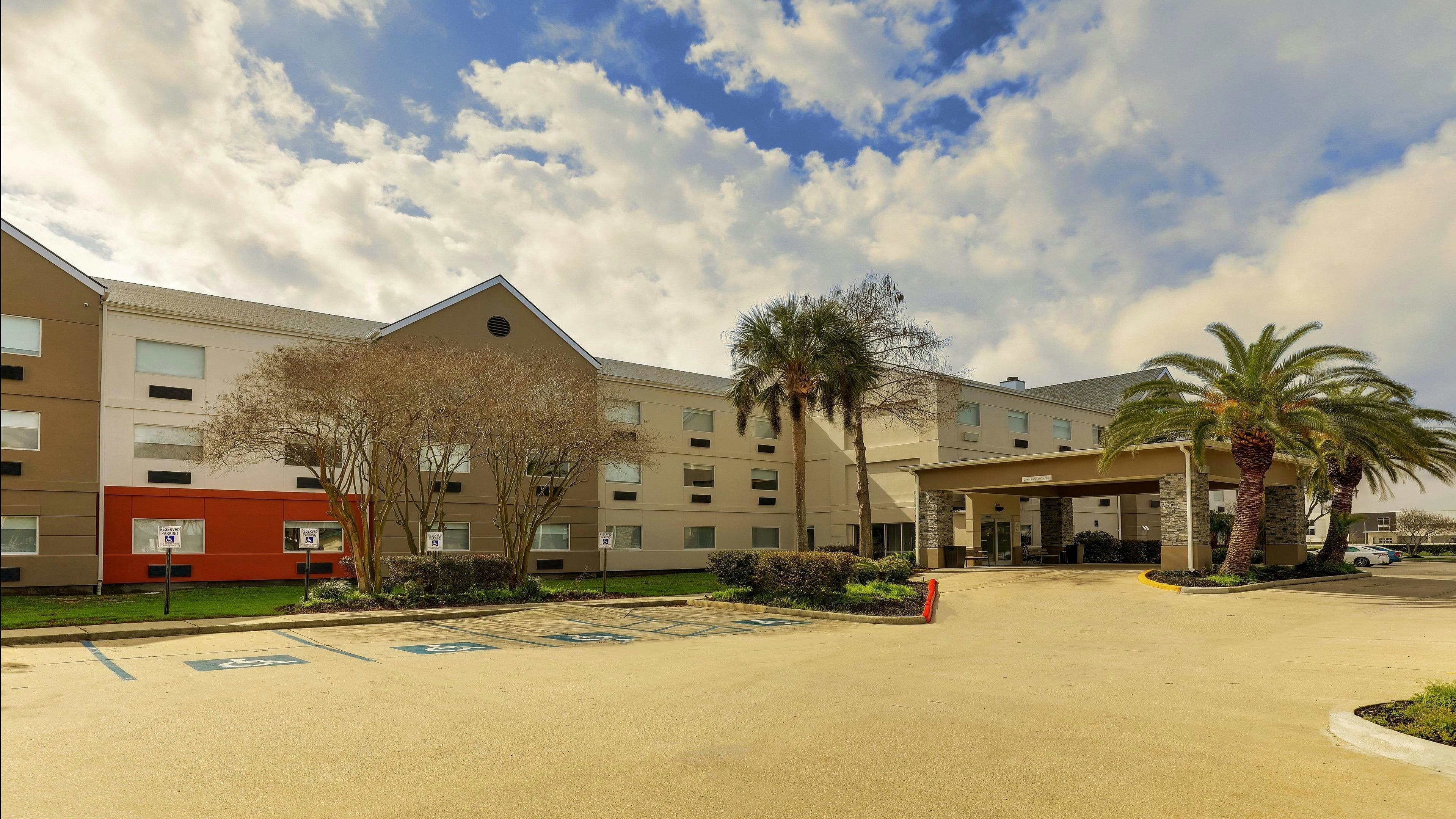 Holiday Inn Express Kenner New Orleans Airport an IHG Hotel 44/50