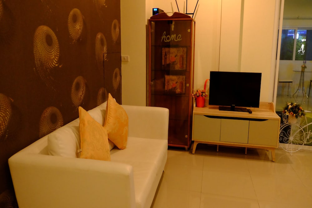 Alisa Room Service 32/48