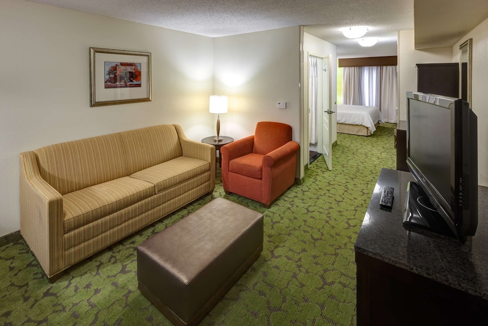 Hilton Garden Inn Merrillville 32/61